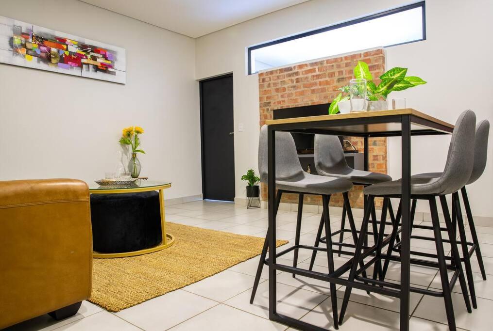 Appartement Cozy & Peaceful Self Check-in, Near Menlyn Maine *
